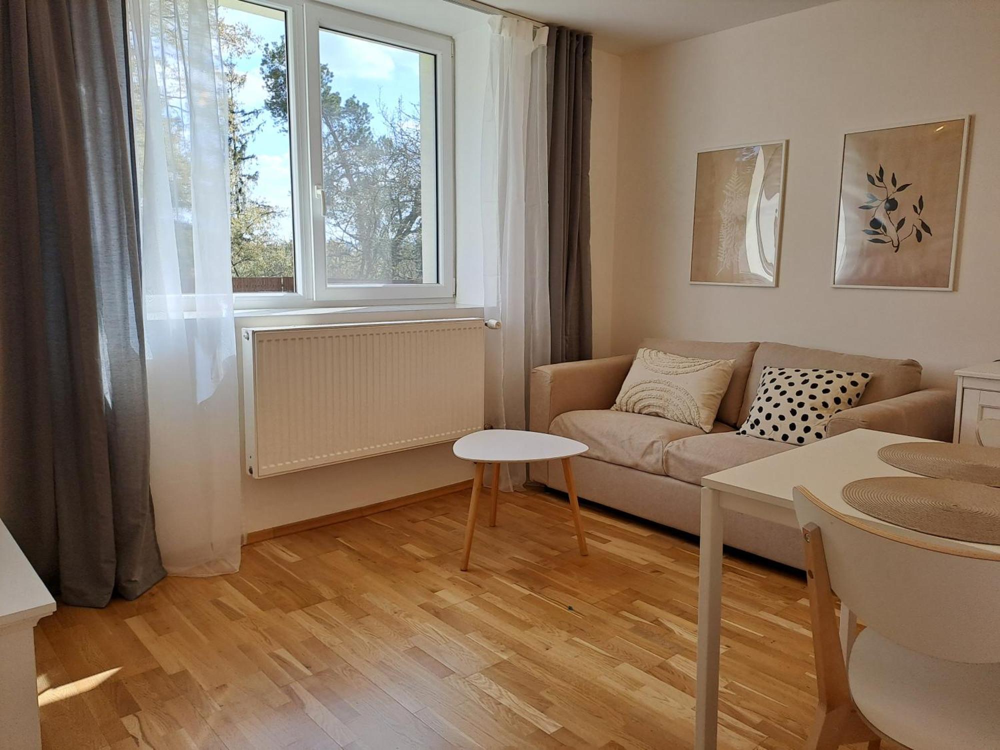 Apartmanovy Dum Se Zahradou V Klidne Casti Prahy Prague Exterior photo